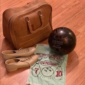 Vintage womens bowling set